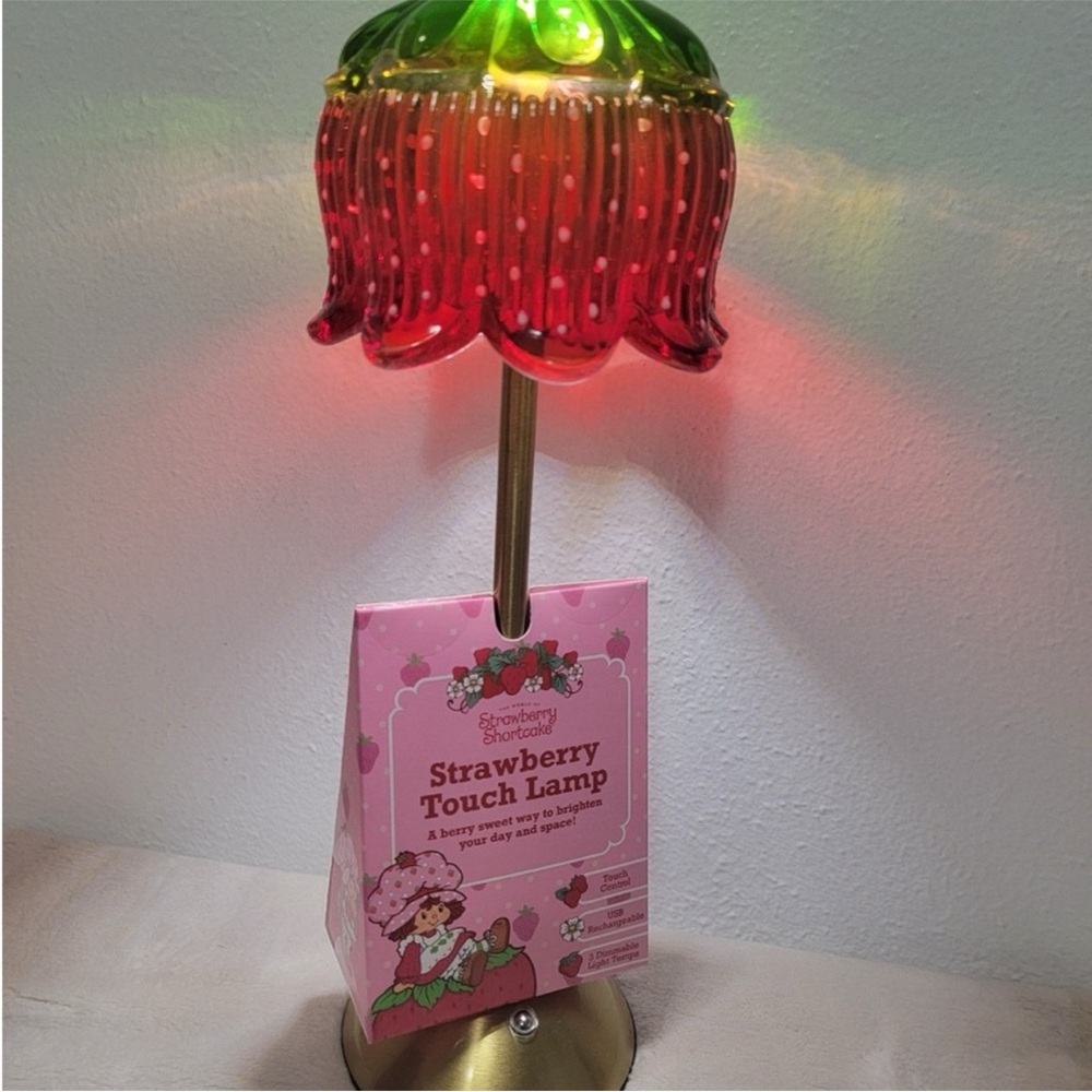 Strawberry Shortcake Candle Warmer Lamp Glass Shade Wood Base W/Timer VIRAL